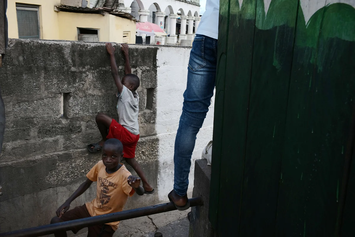 Photograph by Alexandros Plakidas — Ghana workshop