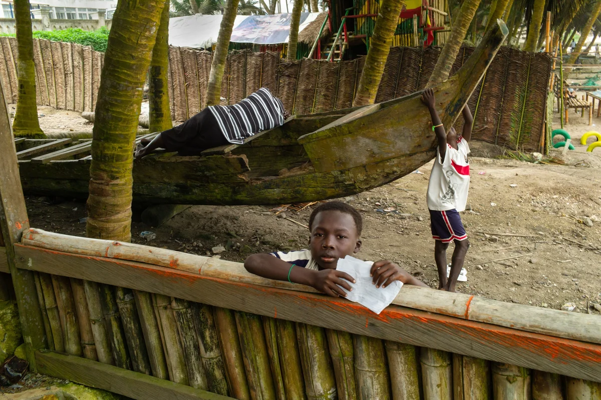 Ghana — Beyond the shores of no return, photograph 31 of 51 by Nikos Economopoulos