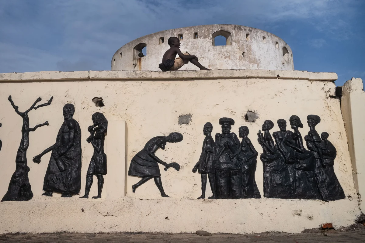 Ghana — Beyond the shores of no return, photograph 32 of 51 by Nikos Economopoulos