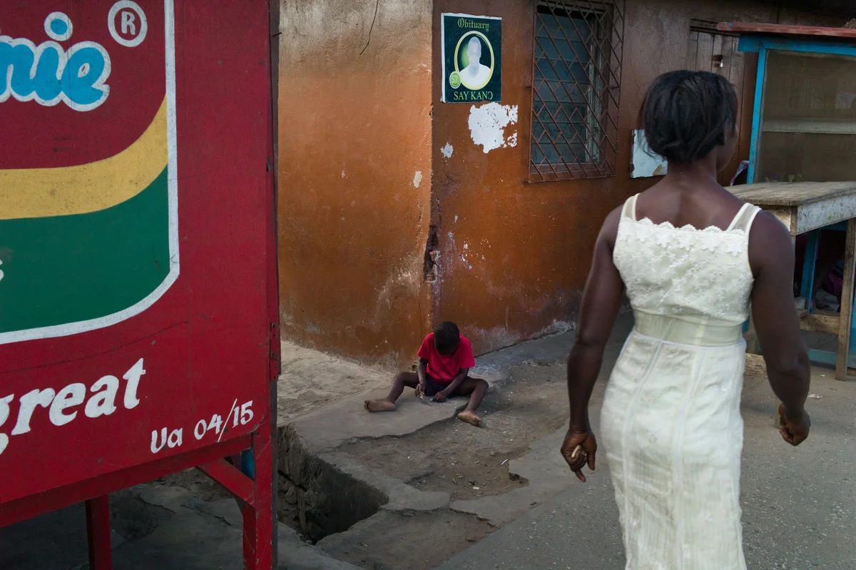Ghana — Beyond the shores of no return, photograph 33 of 51 by Nikos Economopoulos