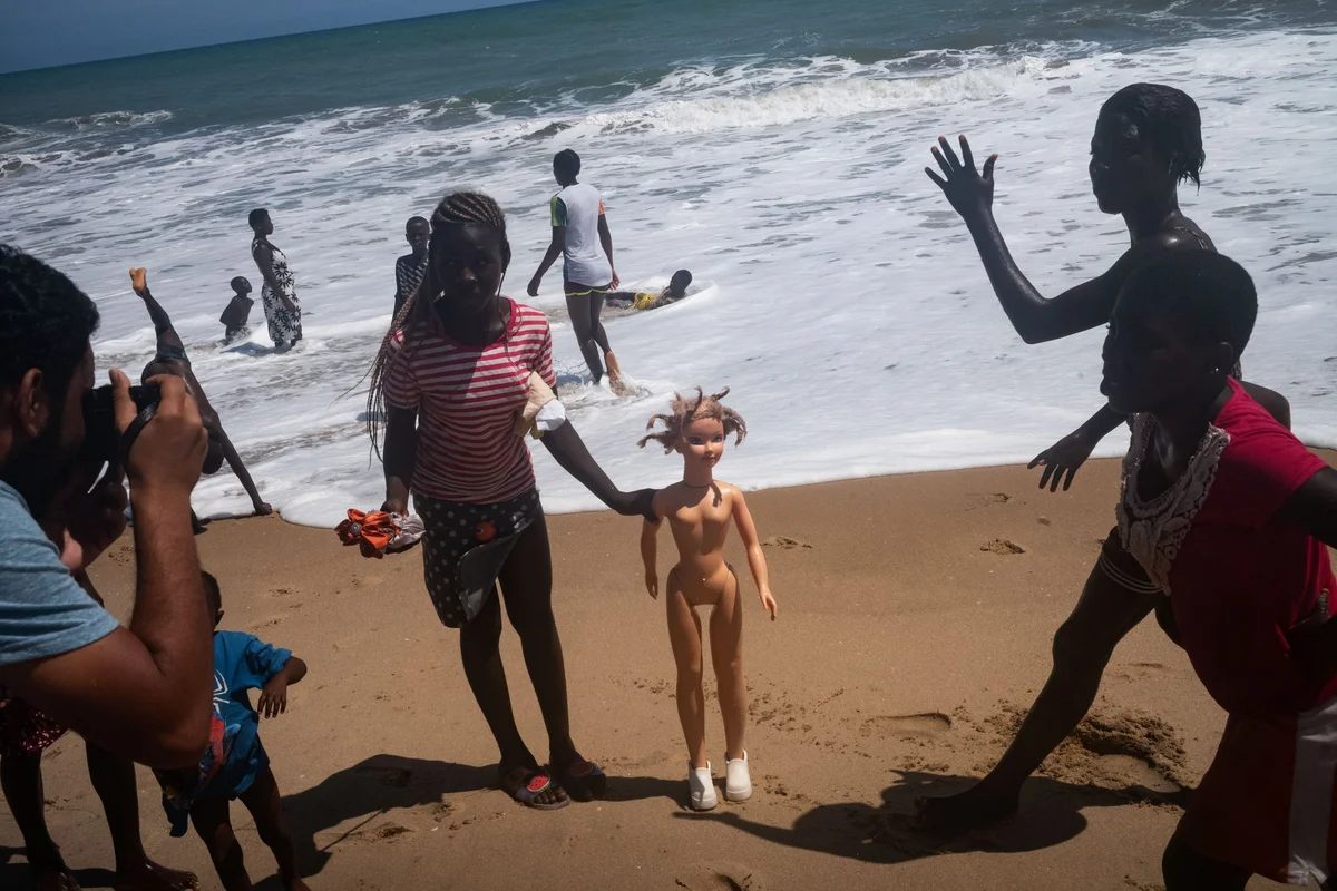 Ghana — Beyond the shores of no return, photograph 39 of 51 by Nikos Economopoulos